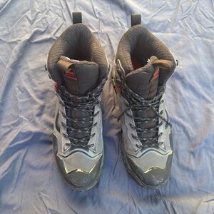 Vans UltraRange EXO Hi Gore-Tex MTE-3 boots in the Pewter/Black Men’s Size 13